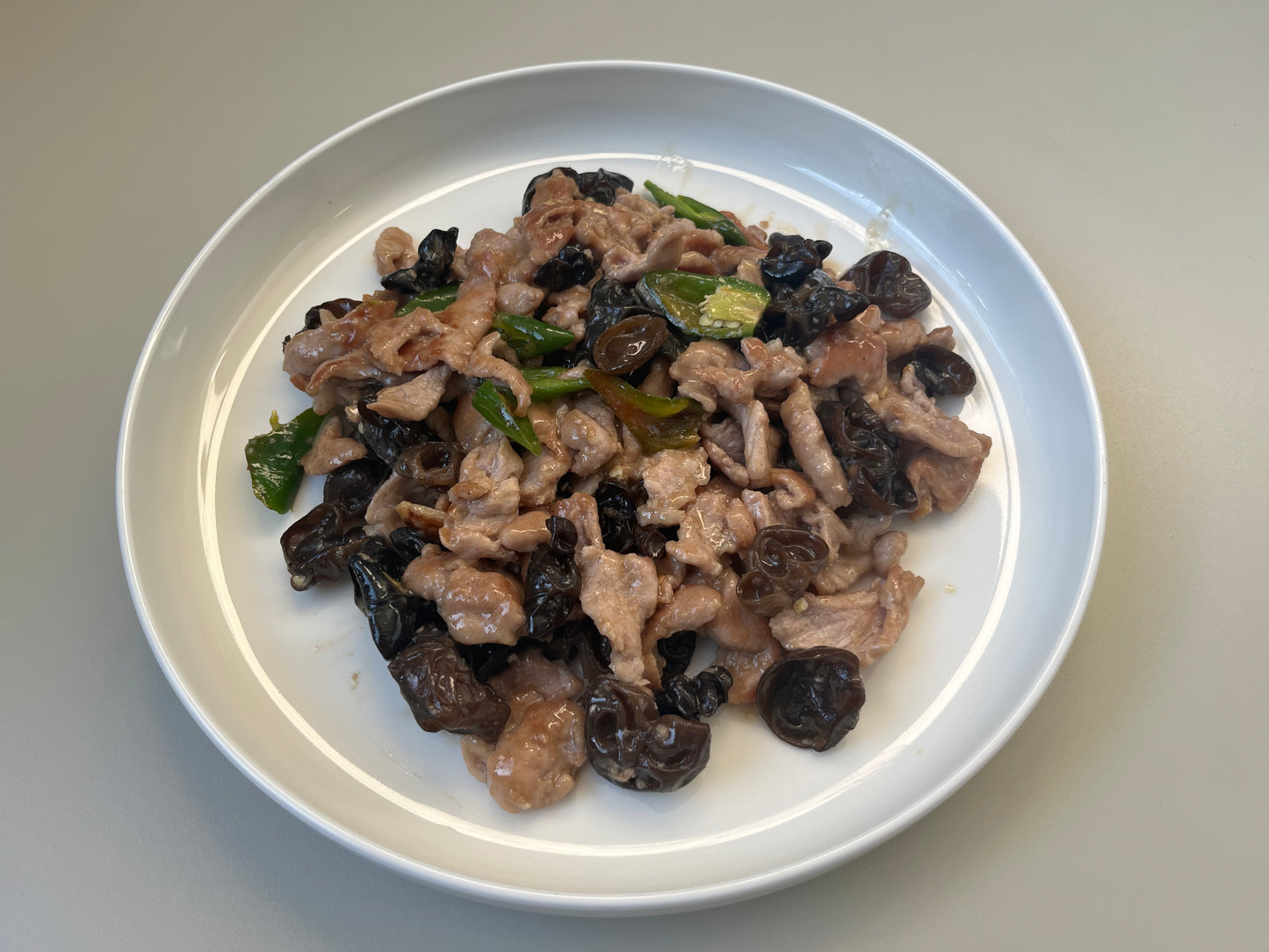 Stir Fried Pork with Woodear Mushroom & Chilli